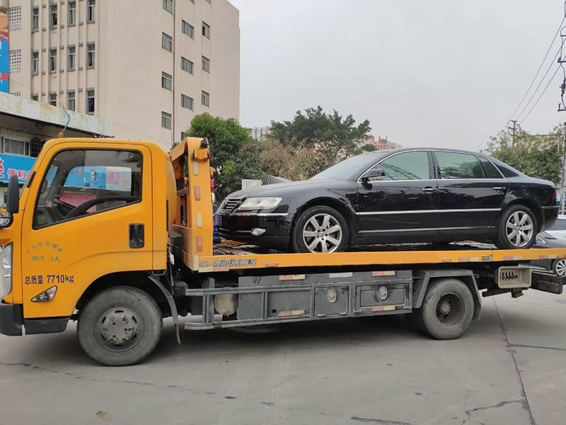 齊齊哈爾市甘南縣汽車雪地困境救援：專業(yè)團(tuán)隊為您解憂