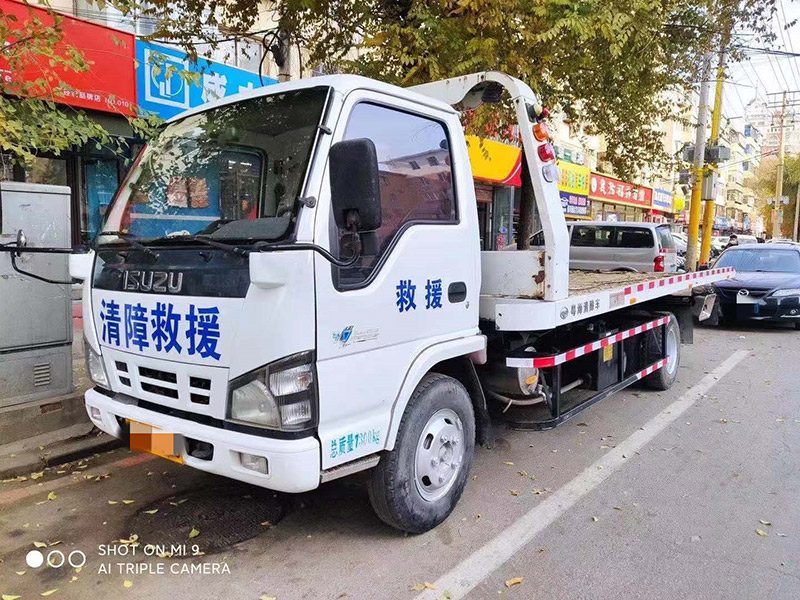 酒泉汽車雪地困境救援：專業團隊緊急出動，助您安全脫困