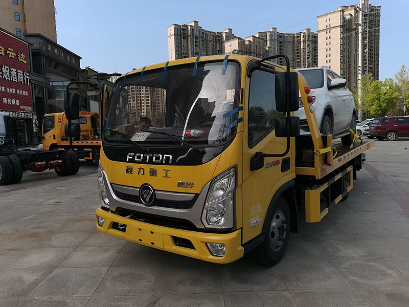 海晏汽車雪地困境救援：專業(yè)救援，讓愛車安全回家
